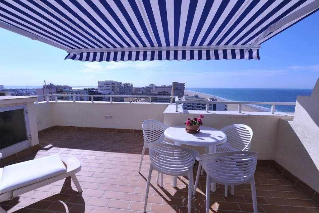 Atico Apartamento Loft Playa Victoria Cadiz Apartment Exterior photo